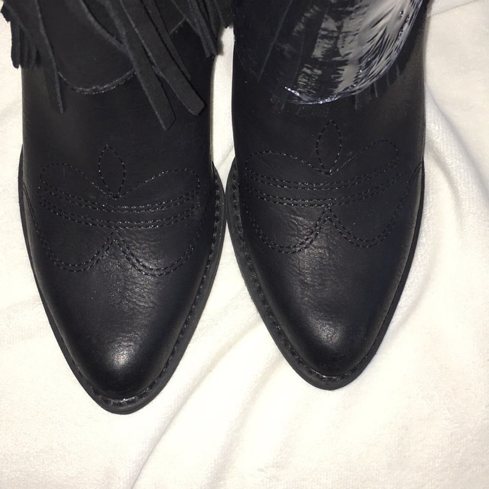 FRINGE HEELED BOOTS - Picture 3 of 6